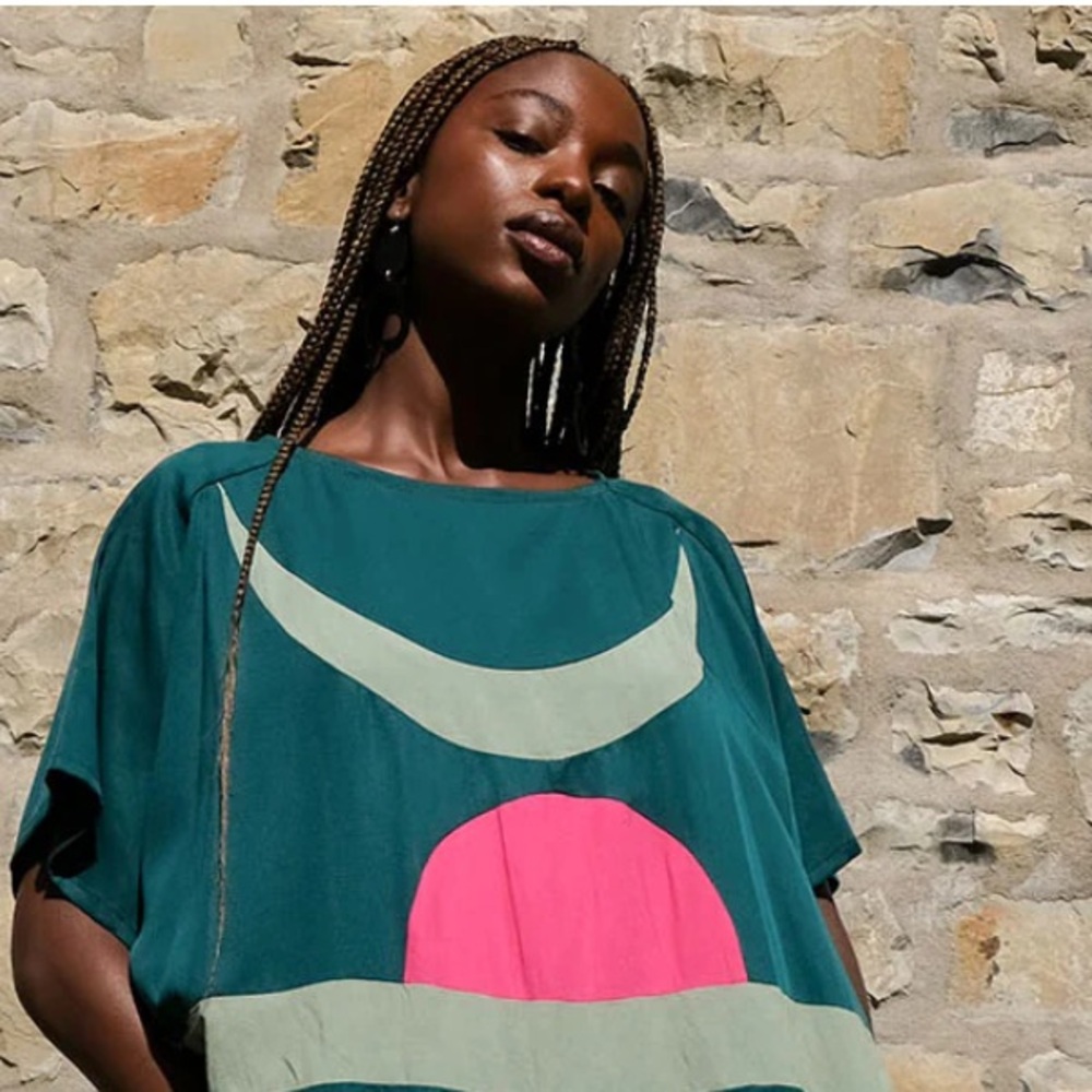 Jennifer Glasgow oversized solar eclipse top